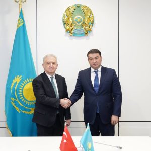 Read more about the article ТҮРКІСТАН ОБЛЫСЫНЫҢ ӘКІМІ НҰРАЛХАН КӨШЕРОВ ТҮРКИЯНЫҢ ЕЛІМІЗДЕГІ ЕЛШІСІМЕН КЕЗДЕСТІ