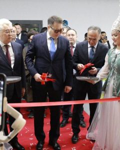 Подробнее о статье Қазақстан мен Өзбекстан арасындағы стратегиялық серіктестік: Термезде Қазақстан павильонының ашылуы!
