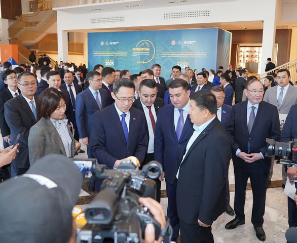 You are currently viewing ТҮРКІСТАНДА 300-ГЕ ЖУЫҚ КОМПАНИЯНЫҢ ҚАТЫСУЫМЕН ХАЛЫҚАРАЛЫҚ ИНВЕСТИЦИЯЛЫҚ ФОРУМ ӨТІП ЖАТЫР