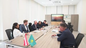 Подробнее о статье ТҮРКІСТАН ОБЛЫСЫНДА АВСТРИЯ ДЕЛЕГАЦИЯСЫМЕН ЫНТЫМАҚТАСТЫҚ МӘСЕЛЕЛЕРІ ТАЛҚЫЛАНДЫ
