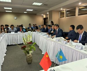 Read more about the article ТҮРКІСТАН ОБЛЫСЫ ҚАЗАҚСТАНДАҒЫ ҚЫТАЙ ТАУАРЛАРЫНЫҢ XXI КӨРМЕСІ АЯСЫНДА КЕЛІССӨЗДЕР ӨТКІЗДІ