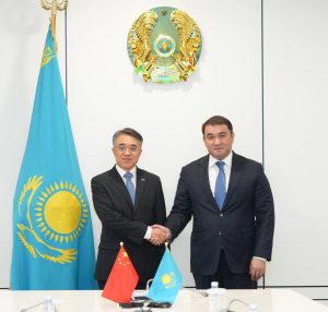 Подробнее о статье ОБЛЫС ӘКІМІ ҚЫТАЙДЫҢ АЛМАТЫДАҒЫ БАС КОНСУЛЫМЕН КЕЗДЕСТІ